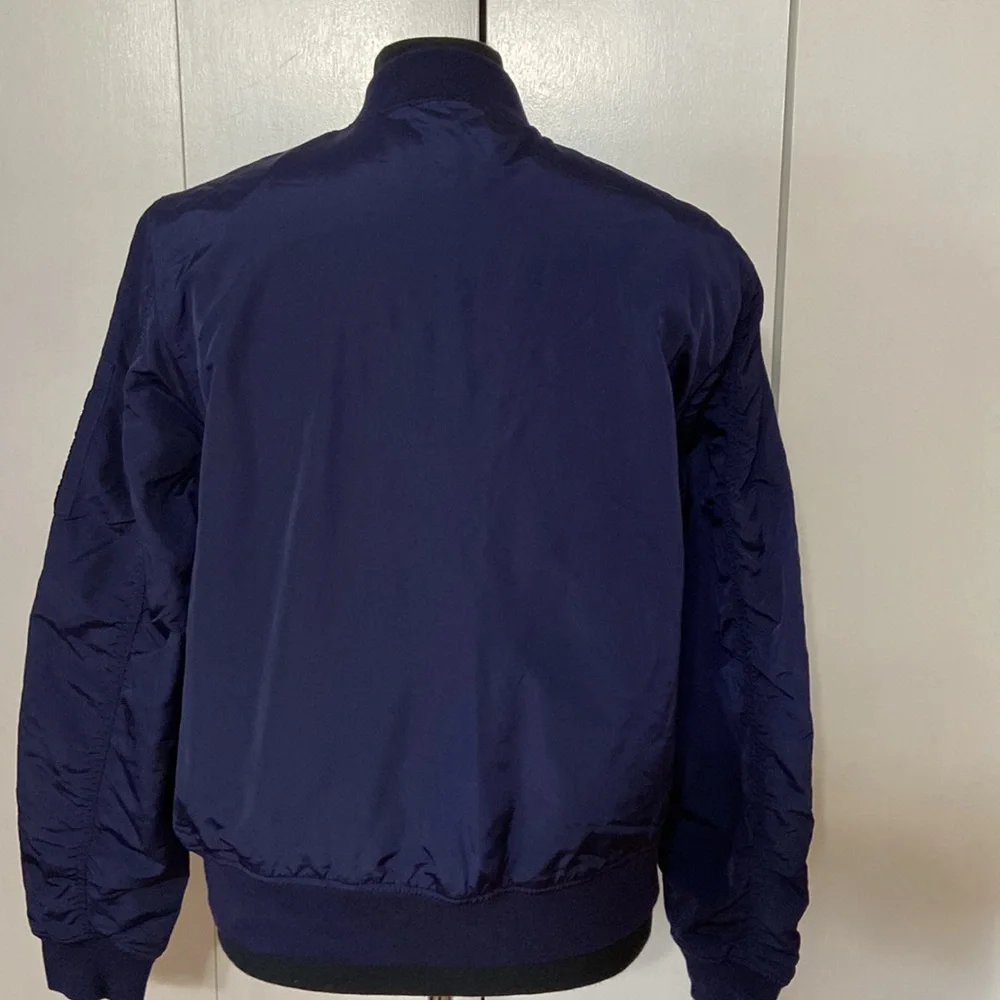 Good threads jacket - Picture 2 of 5